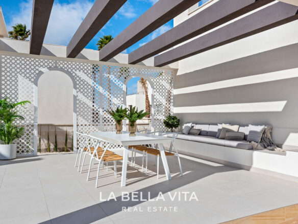 Modern Mediterranean Key Ready new build Properties with private pool for sale in Ciudad Quesada, Costa Blanca South