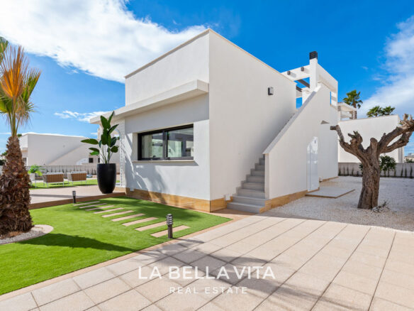 Modern Mediterranean Key Ready new build Properties with private pool for sale in Ciudad Quesada, Costa Blanca South
