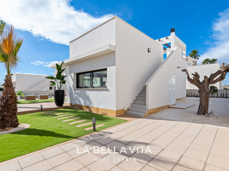 Modern Mediterranean Key Ready new build Properties with private pool for sale in Ciudad Quesada, Costa Blanca South