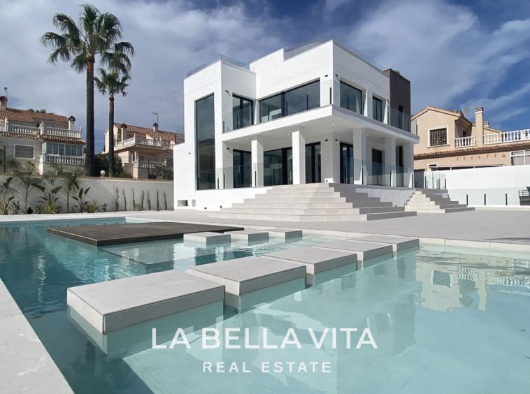 Luxury Villa with private paddle court and pool for sale in Torrevieja, Alicante