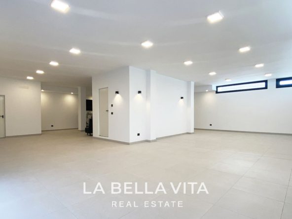 Luxury Villa with private paddle court and pool for sale in Torrevieja, Alicante