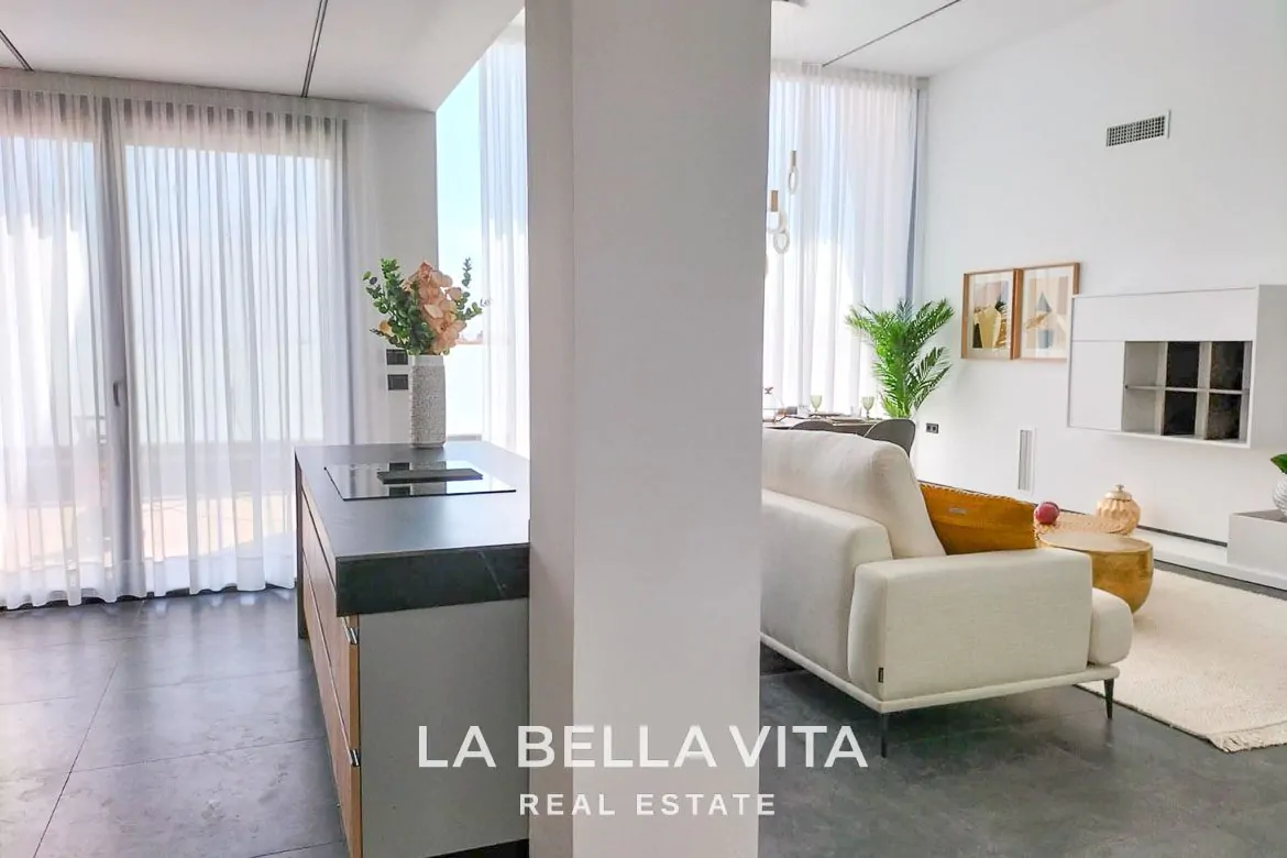 New Apartments with sea views for sale in Guardamar del Segura, Alicante