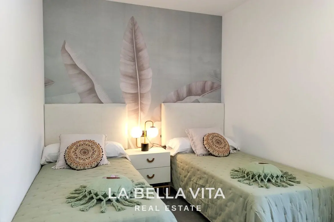New Apartments with sea views for sale in Guardamar del Segura, Alicante