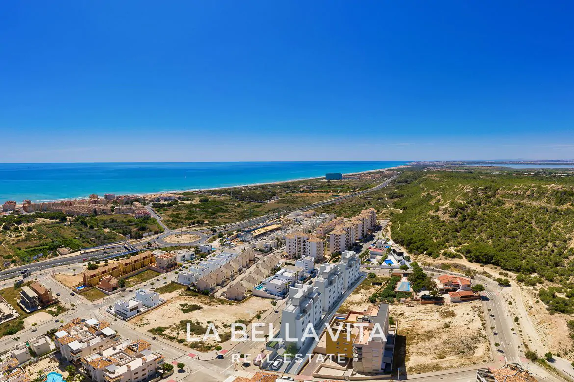 New Apartments with sea views for sale in Guardamar del Segura, Alicante