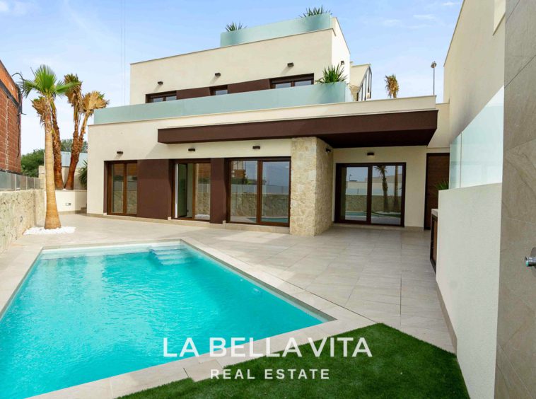 New Build key ready Property with private pool for sale in Ciudad Quesada, Alicante