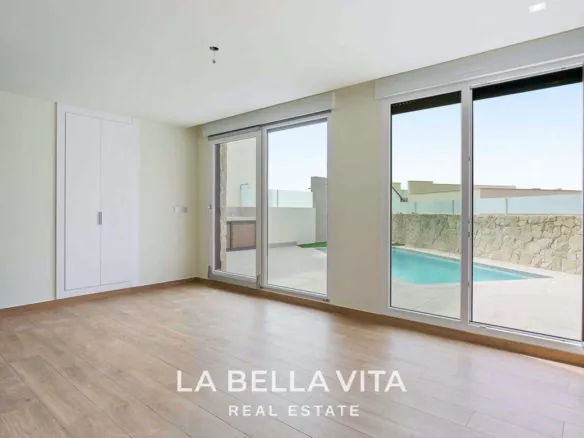 New Build key ready Villa with private pool for sale in Ciudad Quesada, Alicante
