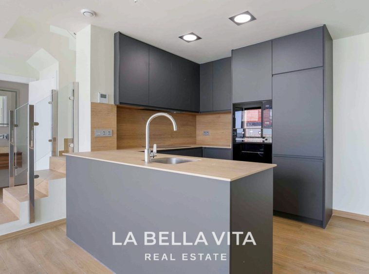 New Build key ready Villa with private pool for sale in Ciudad Quesada, Alicante
