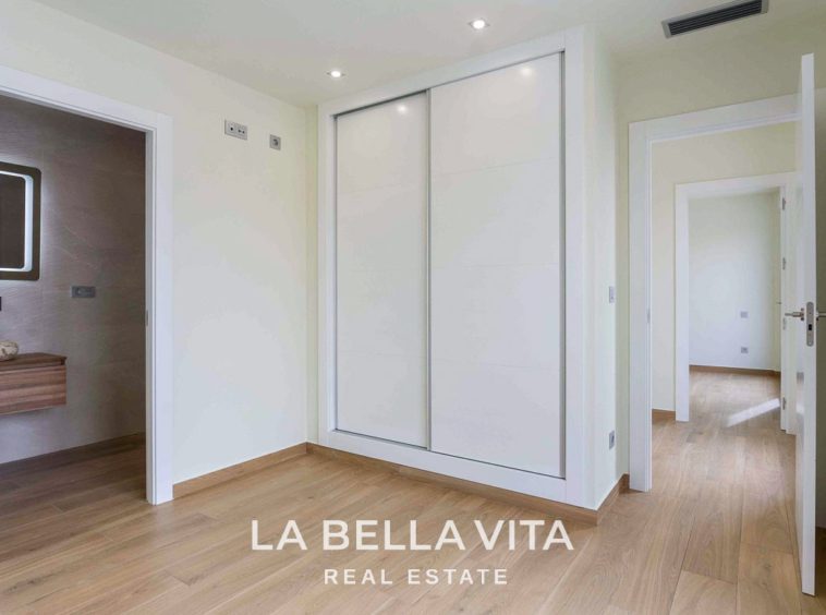 New Build key ready Villa with private pool for sale in Ciudad Quesada, Alicante