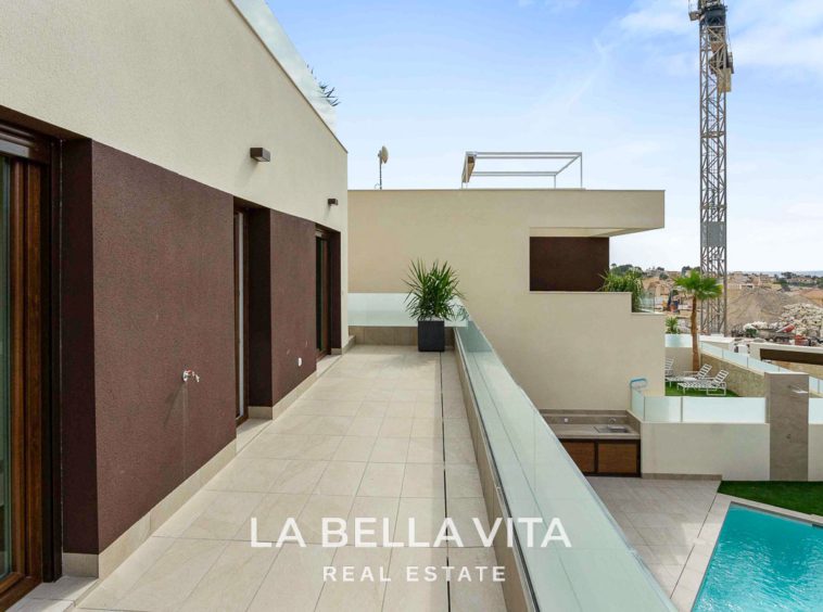 New Build key ready Villa with private pool for sale in Ciudad Quesada, Alicante