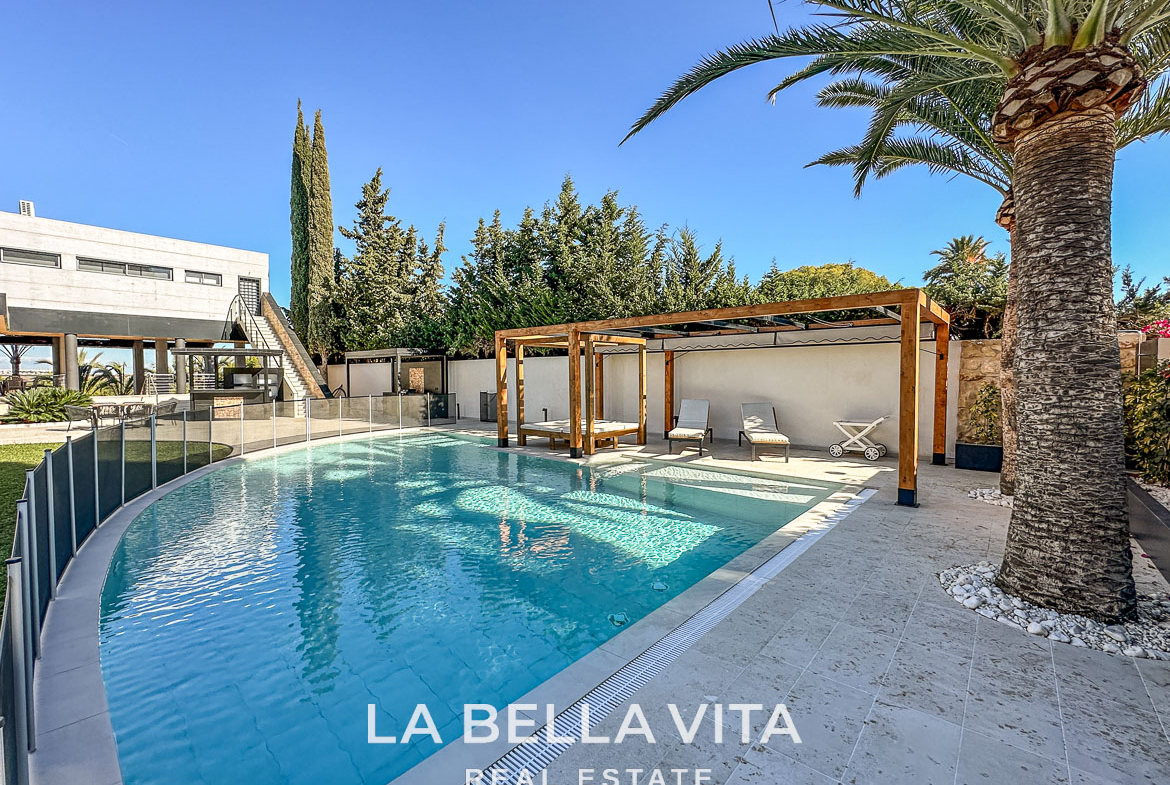 Exclusive Boutique Hotel Villa for Sale in Campoamor, Orihuela Costa – Luxury 7-Bedroom Property with Gourmet Kitchen and Private Pool, Closed Garage