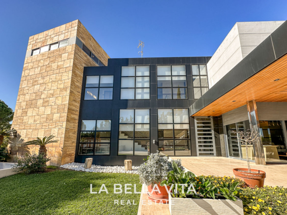 Exclusive Boutique Hotel Villa for Sale in Campoamor, Orihuela Costa – Luxury 7-Bedroom Property with Gourmet Kitchen and Private Pool, Closed Garage