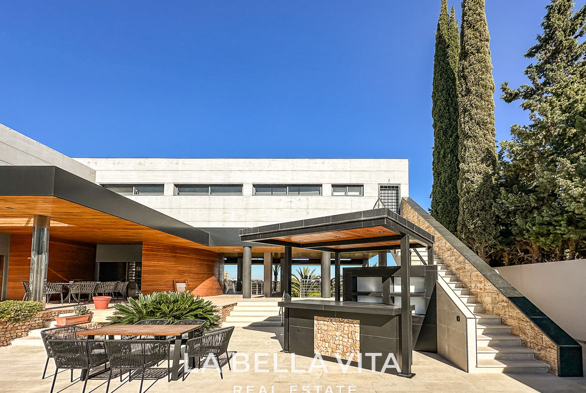 Exclusive Boutique Hotel Villa for Sale in Campoamor, Orihuela Costa – Luxury 7-Bedroom Property with Gourmet Kitchen and Private Pool, Closed Garage