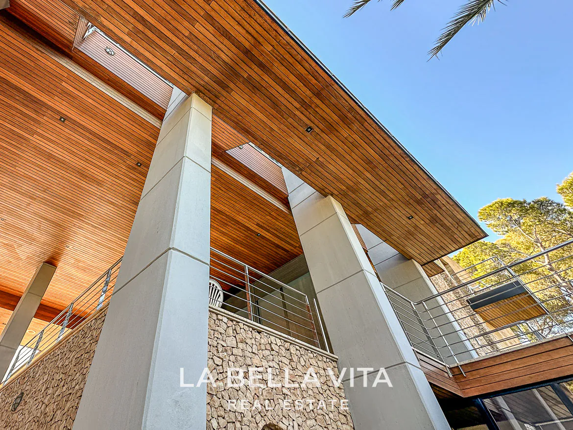 Exclusive Boutique Hotel Villa for Sale in Campoamor, Orihuela Costa – Luxury 7-Bedroom Property with Gourmet Kitchen and Private Pool, Closed Garage