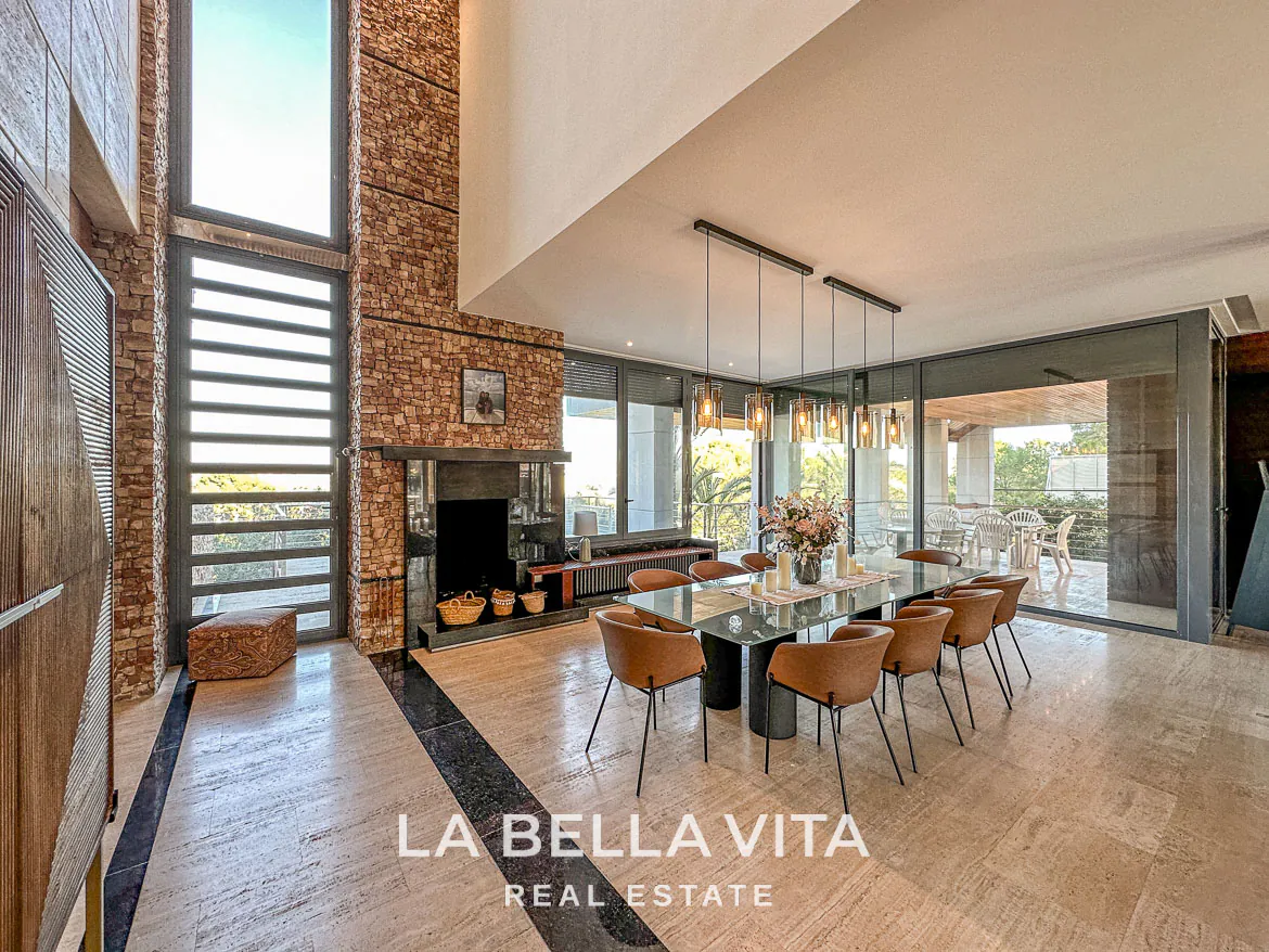Exclusive Boutique Hotel Villa for Sale in Campoamor, Orihuela Costa – Luxury 7-Bedroom Property with Gourmet Kitchen and Private Pool, Closed Garage
