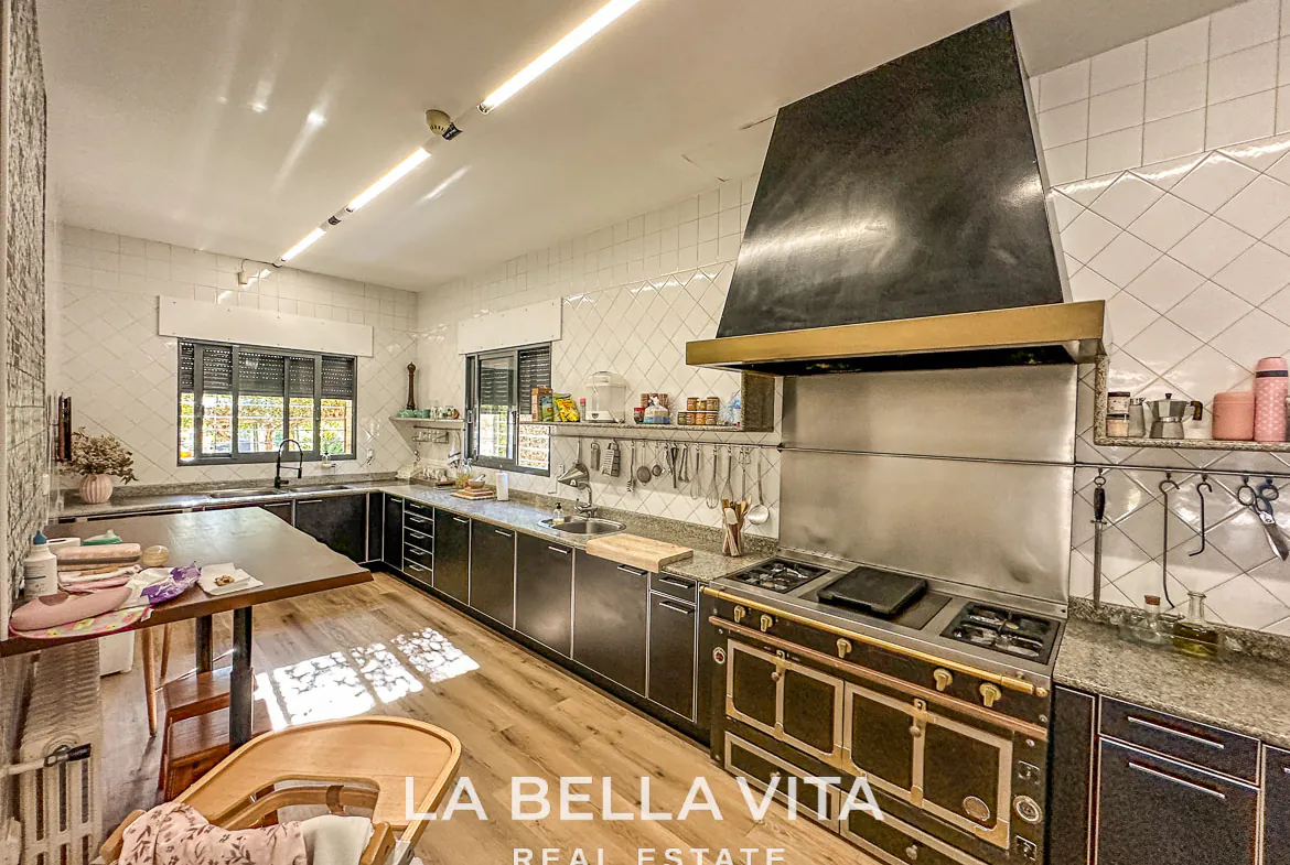 Exclusive Boutique Hotel Villa for Sale in Campoamor, Orihuela Costa – Luxury 7-Bedroom Property with Gourmet Kitchen and Private Pool, Closed Garage
