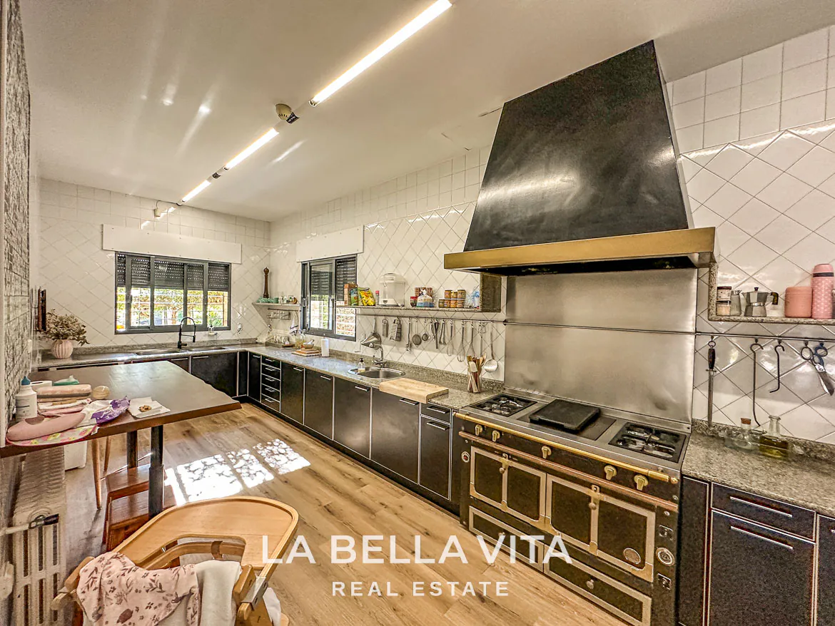 Exclusive Boutique Hotel Villa for Sale in Campoamor, Orihuela Costa – Luxury 7-Bedroom Property with Gourmet Kitchen and Private Pool, Closed Garage