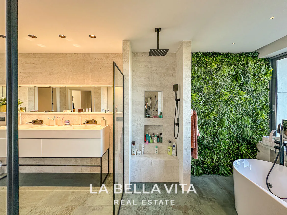 Exclusive Boutique Hotel Villa for Sale in Campoamor, Orihuela Costa – Luxury 7-Bedroom Property with Gourmet Kitchen and Private Pool, Closed Garage