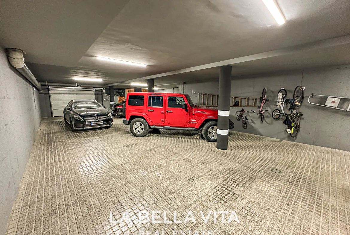Exclusive Boutique Hotel Villa for Sale in Campoamor, Orihuela Costa – Luxury 7-Bedroom Property with Gourmet Kitchen and Private Pool, Closed Garage