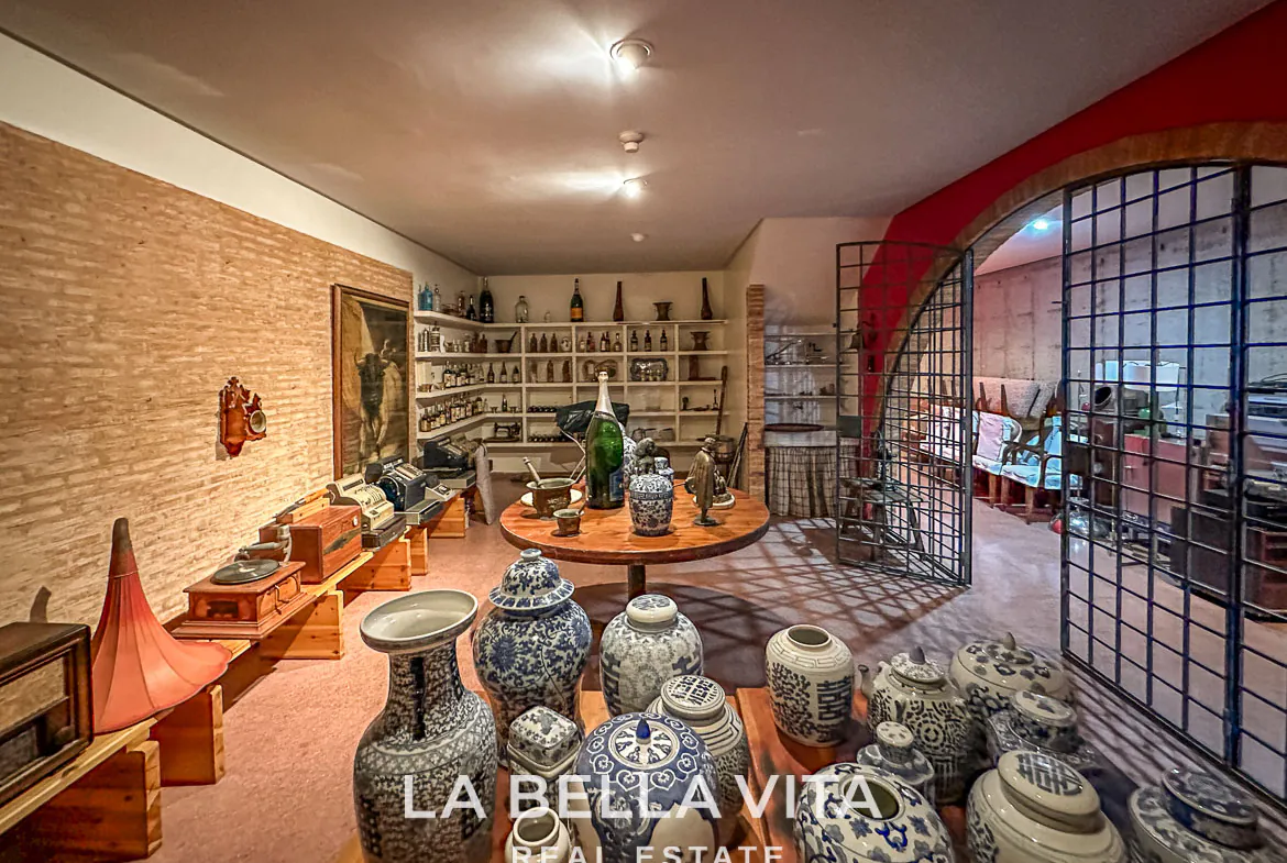 Exclusive Boutique Hotel Villa for Sale in Campoamor, Orihuela Costa – Luxury 7-Bedroom Property with Gourmet Kitchen and Private Pool, Closed Garage