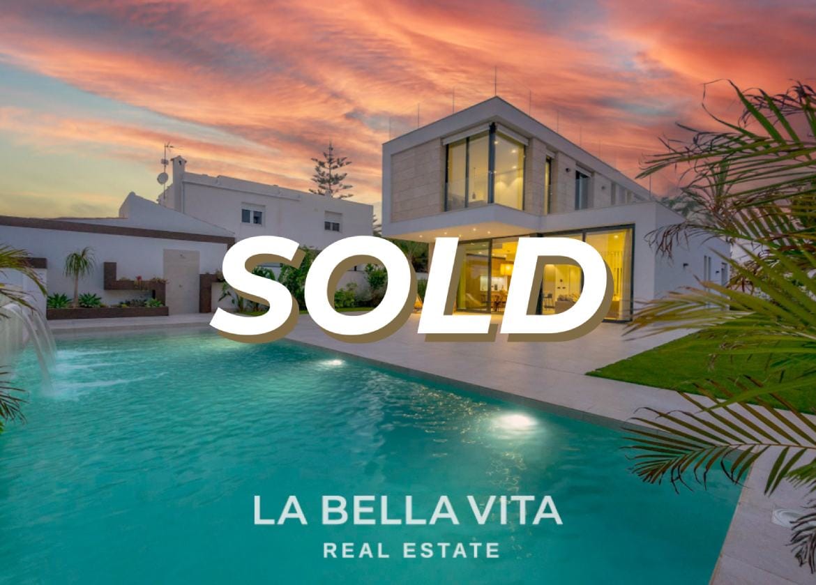 Luxury new build Villa for sale in La Zenia, Orihuela Costa, Alicante sold Luxury new build Villa for sale in La Zenia, Orihuela Costa, Alicante sold
