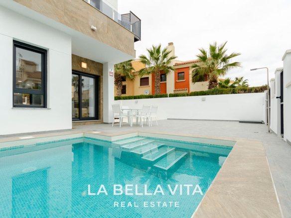Modern Properties with private pool for sale in La Torreta, Torrevieja