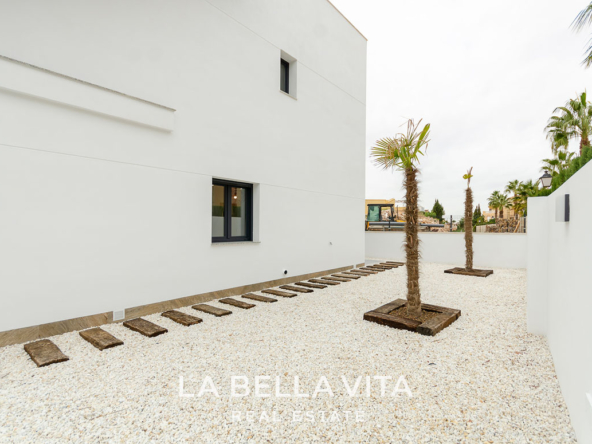 Modern Properties with private pool for sale in La Torreta, Torrevieja