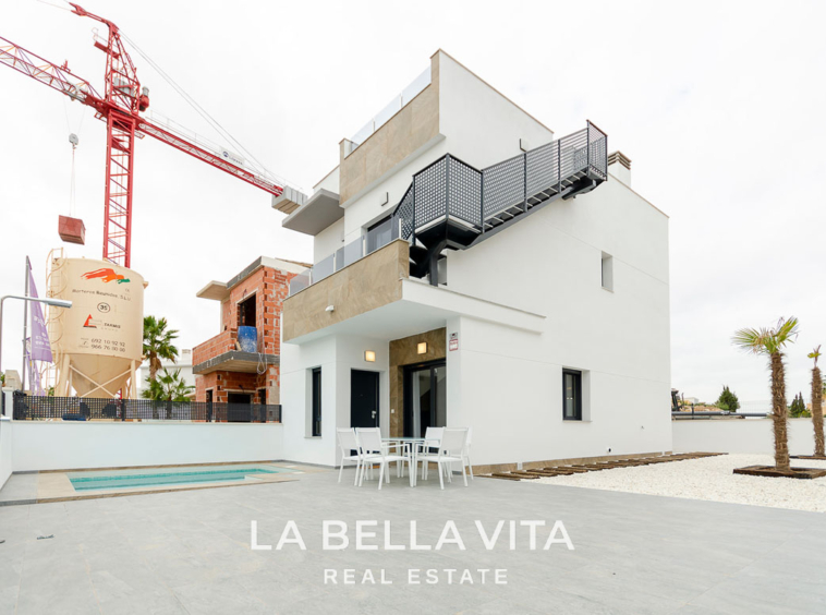 Modern Properties with private pool for sale in La Torreta, Torrevieja
