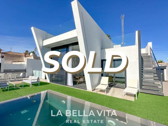 Modern Property with Sea Views for sale in Blue Lagoon, Villamartin, Orihuela Costa-sold