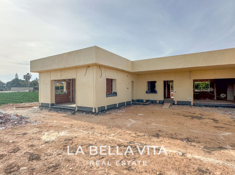 Unique Investment in Costa Blanca - New Build Luxury Single storey House with private pool with 11,000m2 Land For Sale in Ciudad Quesada