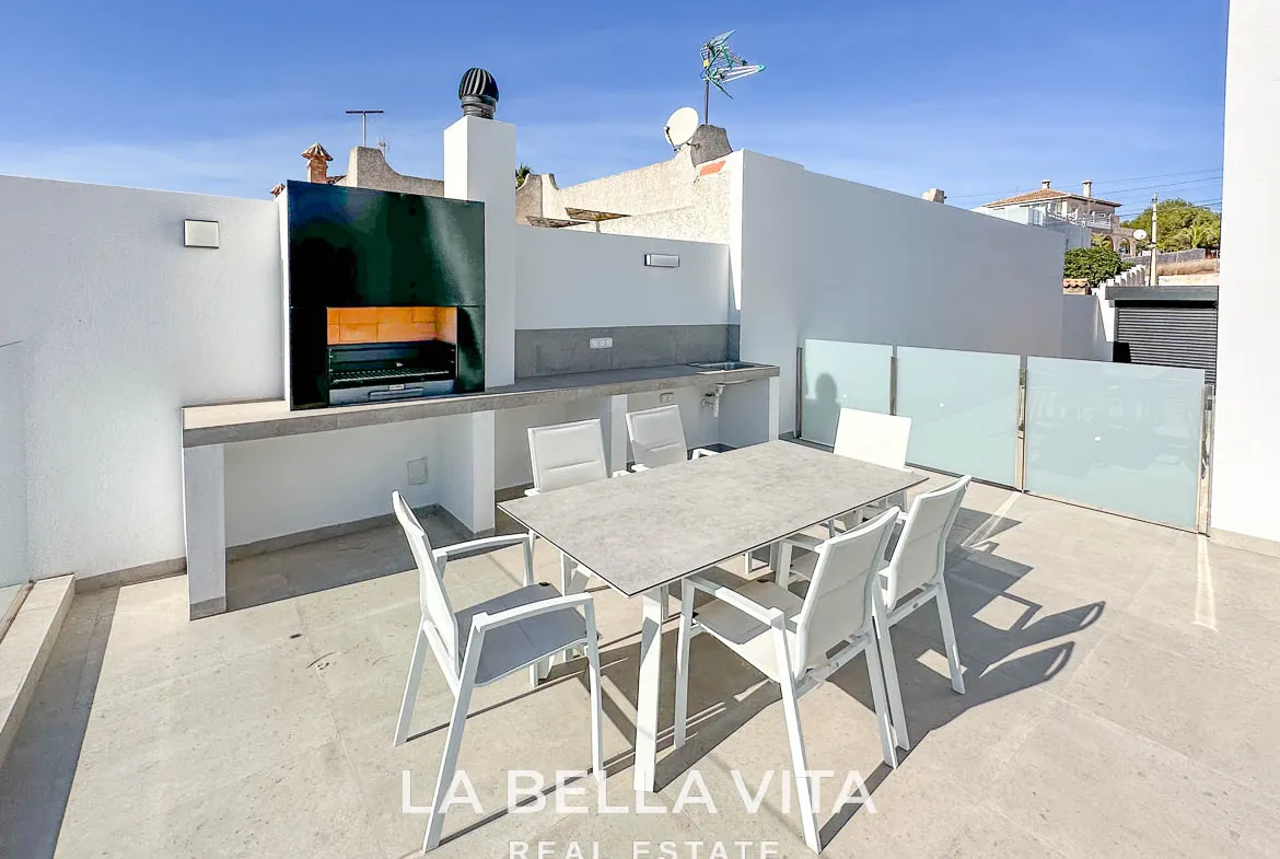Modern Key Ready Property with Sea Views, private pool, solarium and closed garage for sale in Blue Lagoon, Villamartin, Orihuela Costa, Alicante, Spain