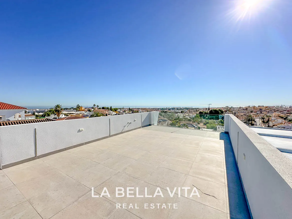 Modern Key Ready Property with Sea Views, private pool, solarium and closed garage for sale in Blue Lagoon, Villamartin, Orihuela Costa, Alicante, Spain