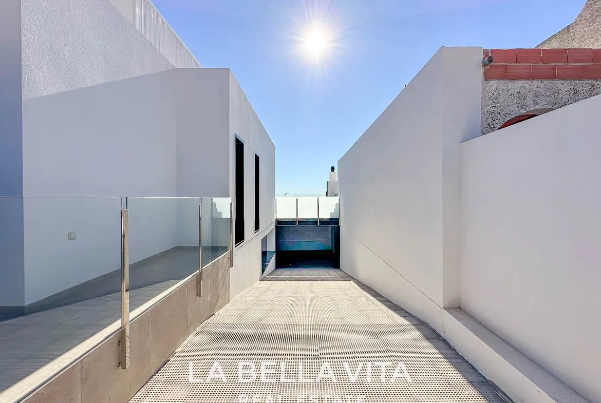 Modern Key Ready Property with Sea Views, private pool, solarium and closed garage for sale in Blue Lagoon, Villamartin, Orihuela Costa, Alicante, Spain