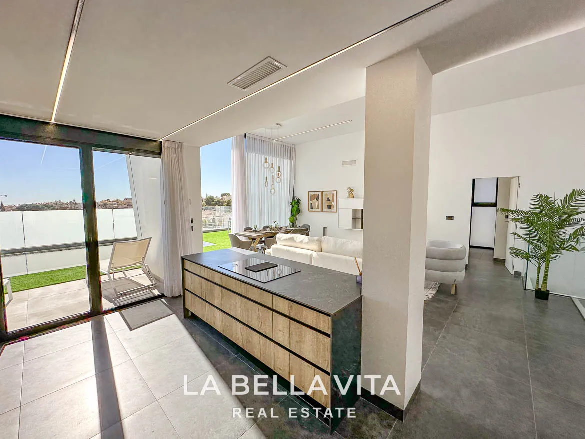 Modern Key Ready Property with Sea Views, private pool, solarium and closed garage for sale in Blue Lagoon, Villamartin, Orihuela Costa, Alicante, Spain