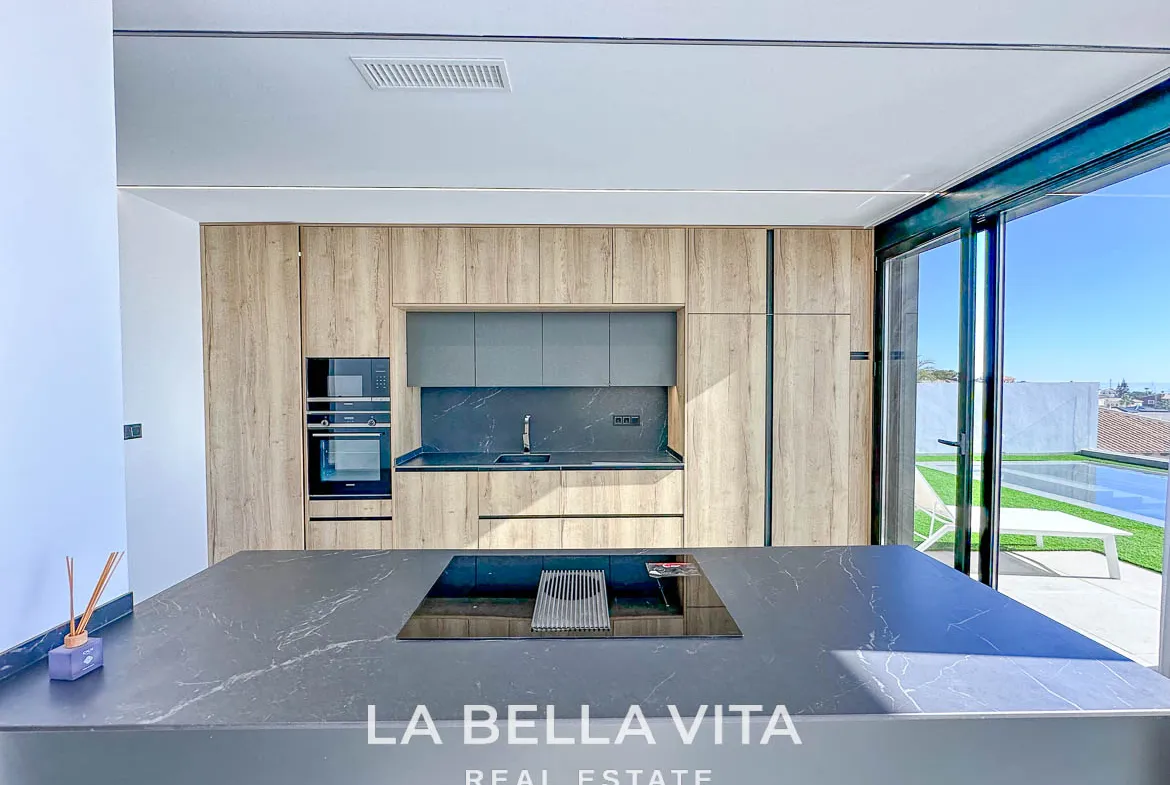 Modern Key Ready Property with Sea Views, private pool, solarium and closed garage for sale in Blue Lagoon, Villamartin, Orihuela Costa, Alicante, Spain