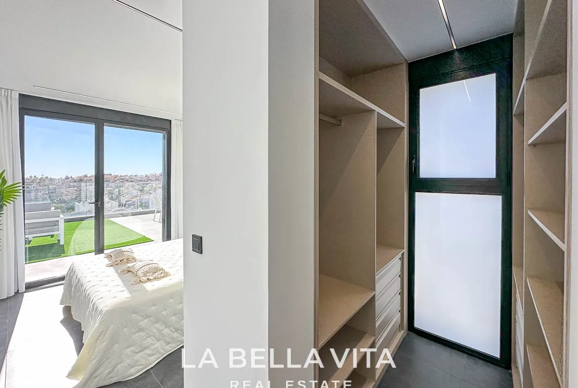Modern Key Ready Property with Sea Views, private pool, solarium and closed garage for sale in Blue Lagoon, Villamartin, Orihuela Costa, Alicante, Spain
