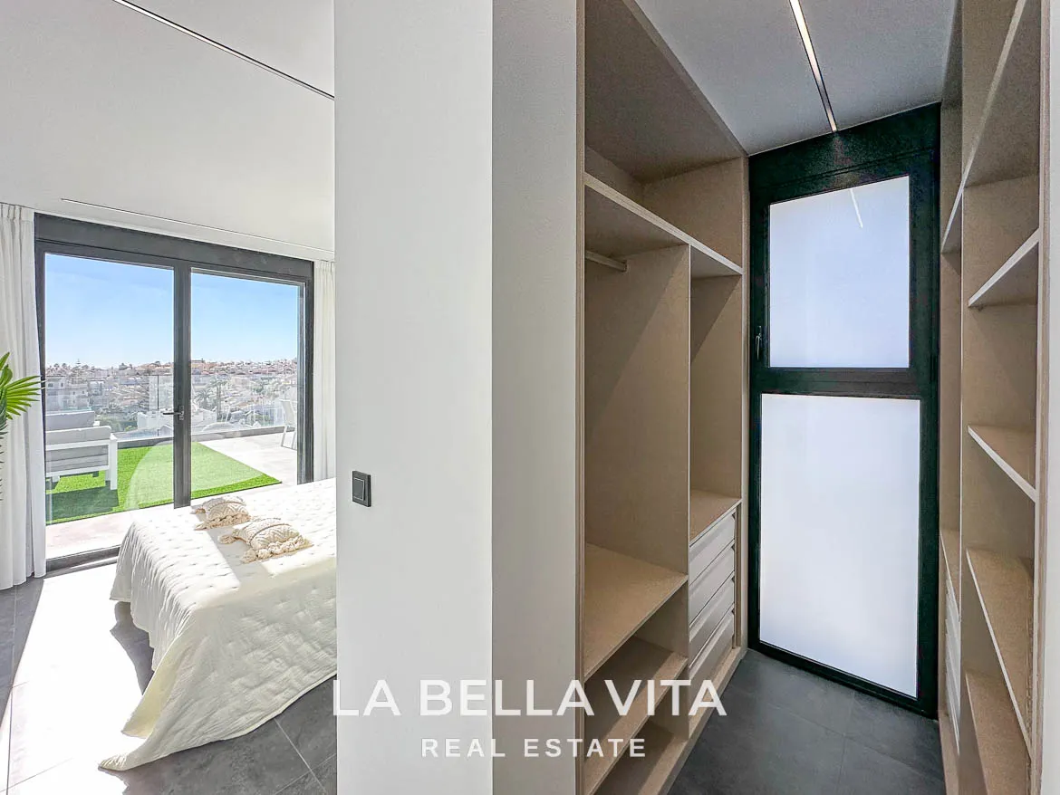Modern Key Ready Property with Sea Views, private pool, solarium and closed garage for sale in Blue Lagoon, Villamartin, Orihuela Costa, Alicante, Spain