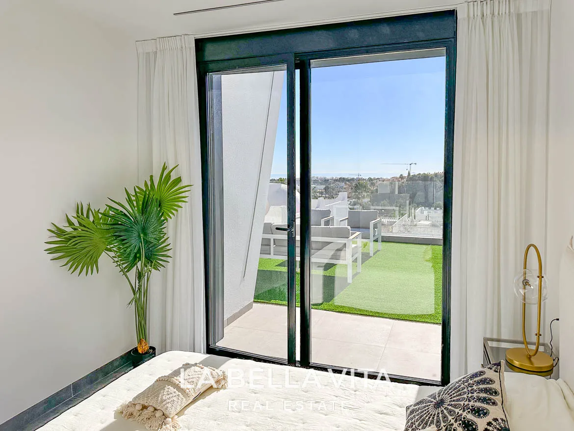Modern Key Ready Property with Sea Views, private pool, solarium and closed garage for sale in Blue Lagoon, Villamartin, Orihuela Costa, Alicante, Spain