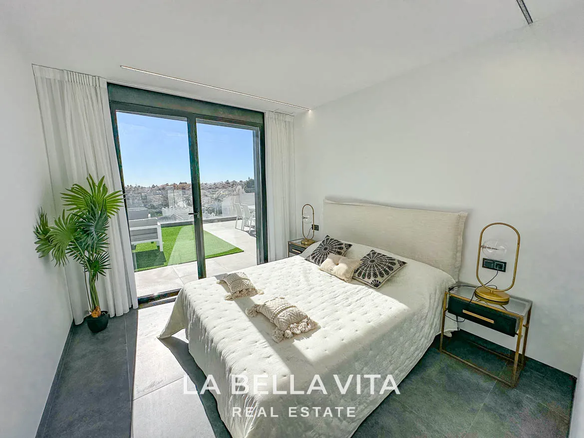 Modern Key Ready Property with Sea Views, private pool, solarium and closed garage for sale in Blue Lagoon, Villamartin, Orihuela Costa, Alicante, Spain