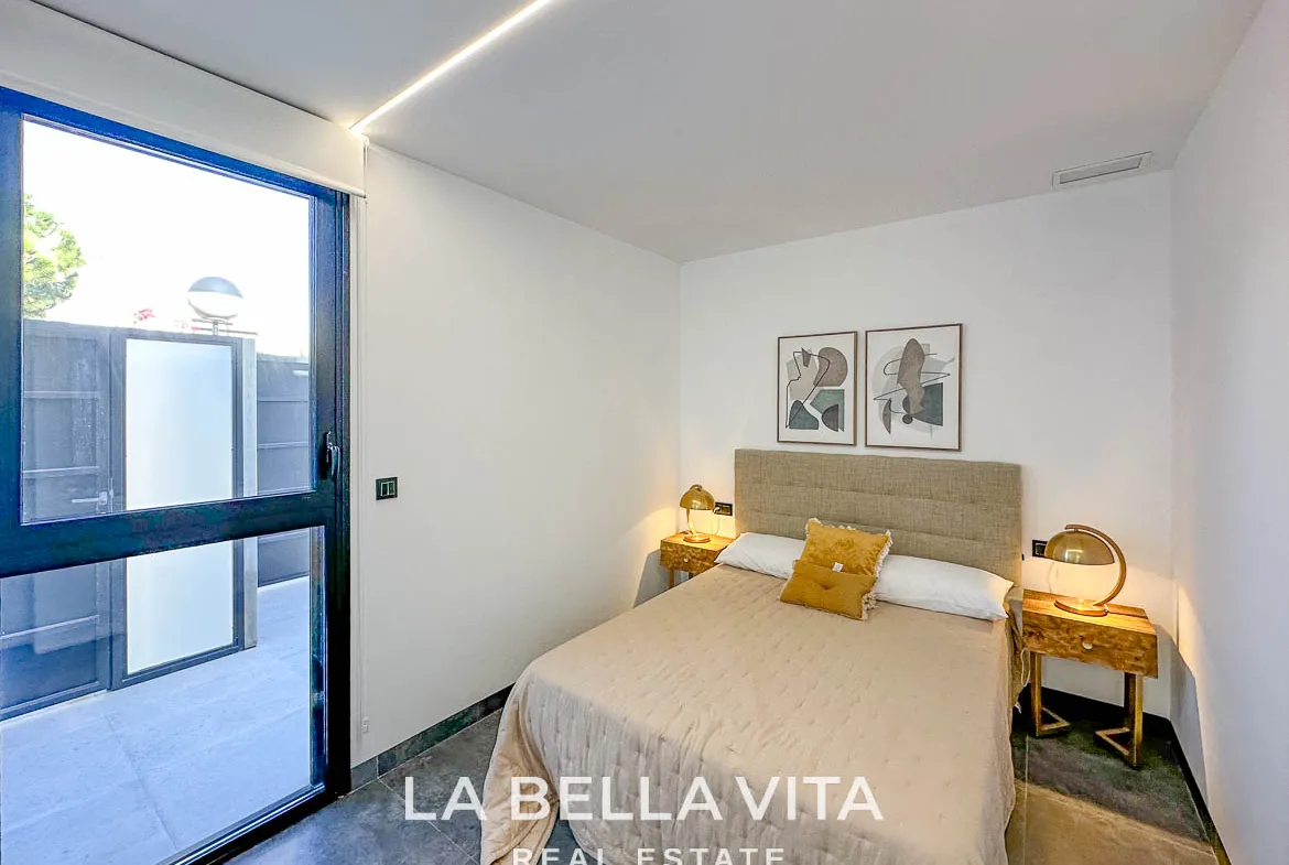 Modern Key Ready Property with Sea Views, private pool, solarium and closed garage for sale in Blue Lagoon, Villamartin, Orihuela Costa, Alicante, Spain