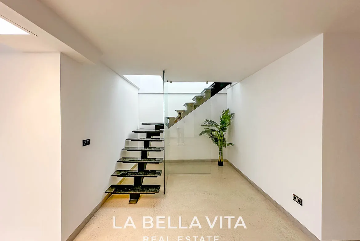 Modern Key Ready Property with Sea Views, private pool, solarium and closed garage for sale in Blue Lagoon, Villamartin, Orihuela Costa, Alicante, Spain