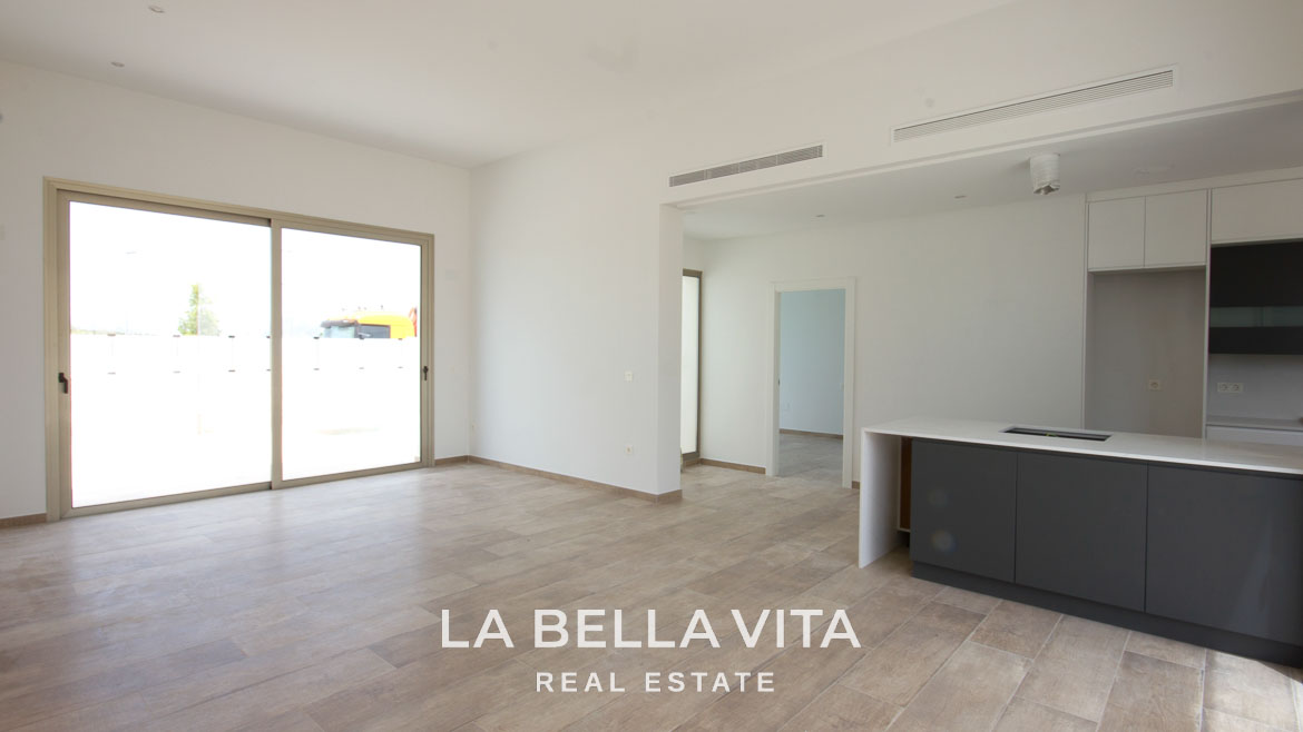 Stunning Modern New Build Villa with basement and walking distance to the beach For Sale in El Campello, Alicante