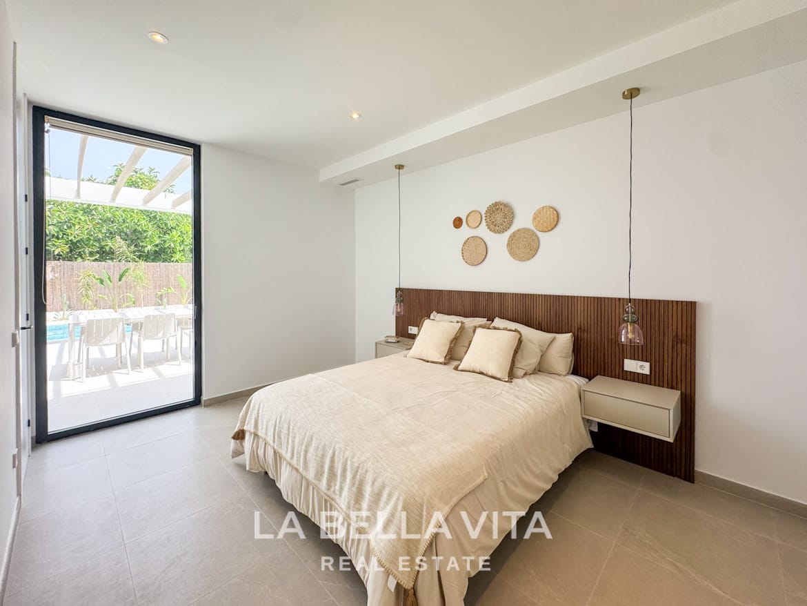 New Build key ready Villa with large plot and private pool for sale in Lomas de Cabo Roig, Orihuela Costa, Alicante
