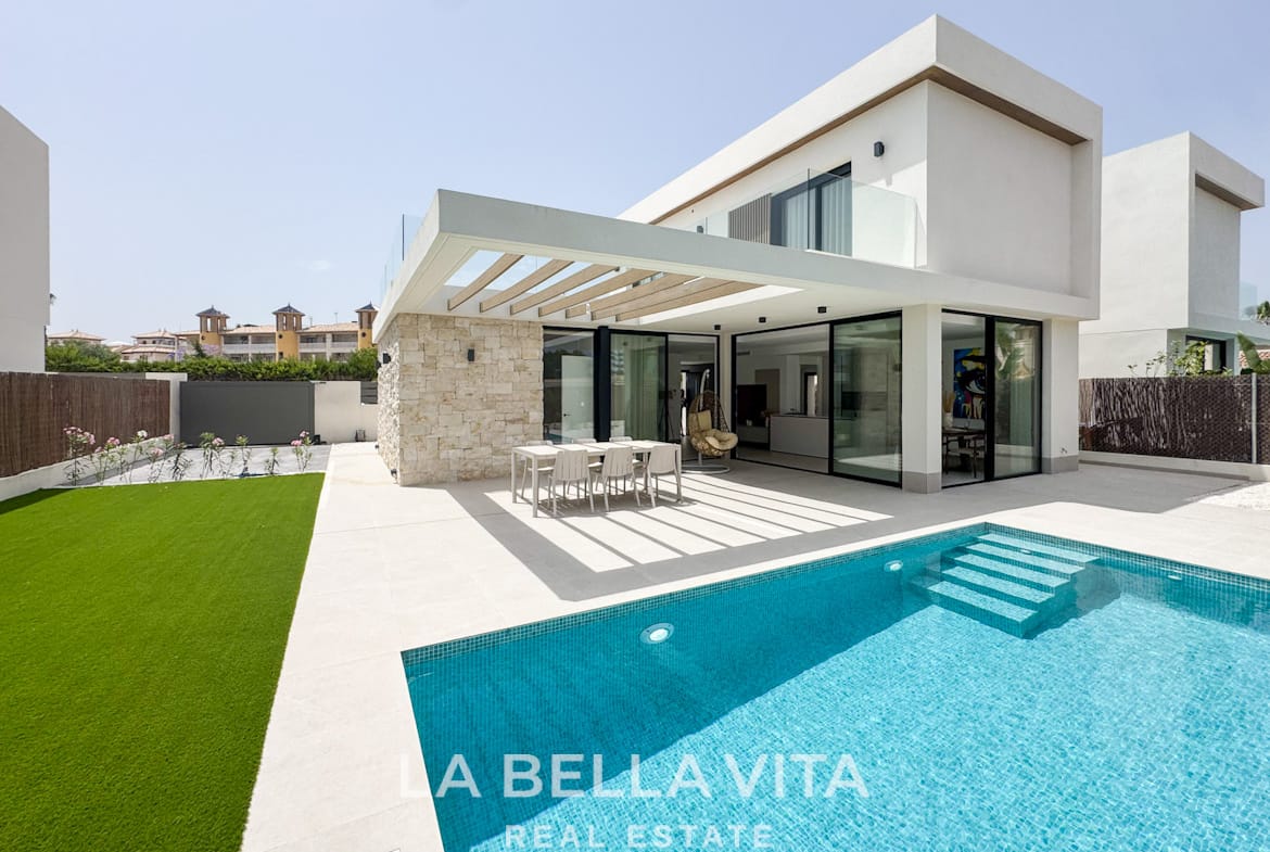 New Build key ready Villa with large plot and private pool for sale in Lomas de Cabo Roig, Orihuela Costa, Alicante
