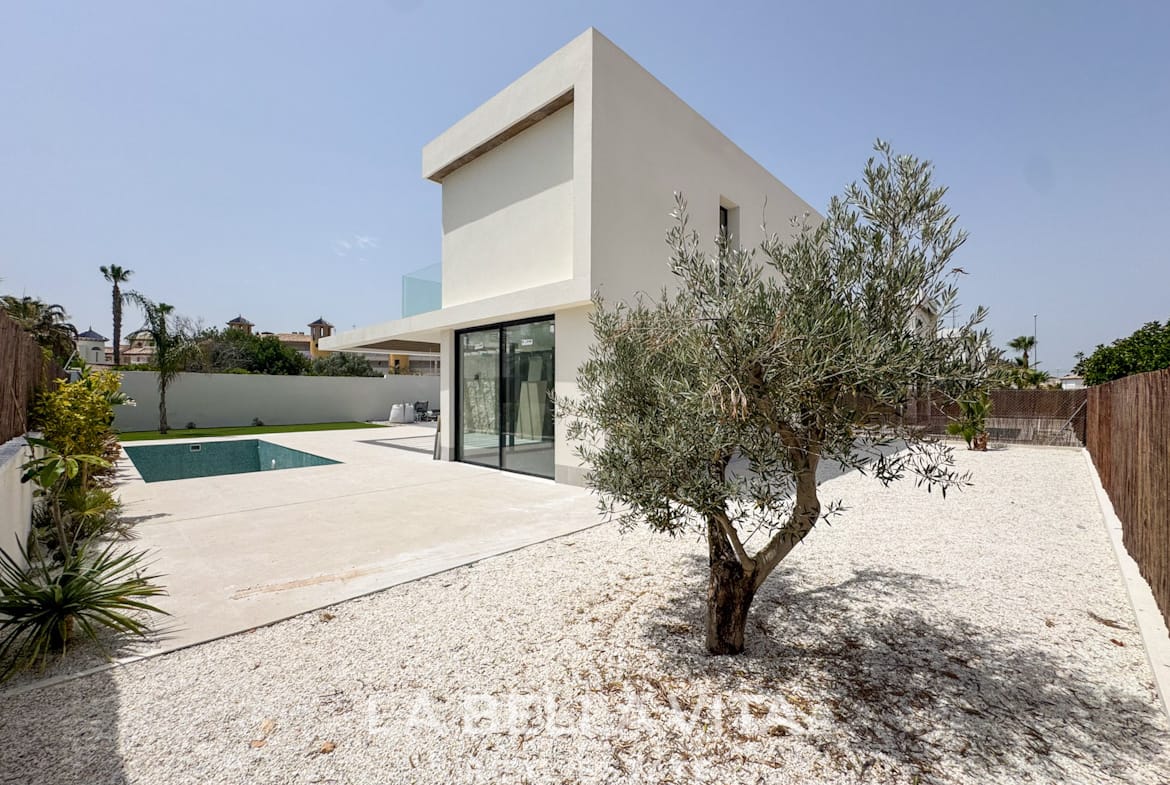 New Build key ready Villa with large plot and private pool for sale in Lomas de Cabo Roig, Orihuela Costa