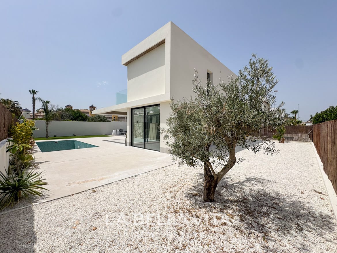 New Build key ready Villa with large plot and private pool for sale in Lomas de Cabo Roig, Orihuela Costa