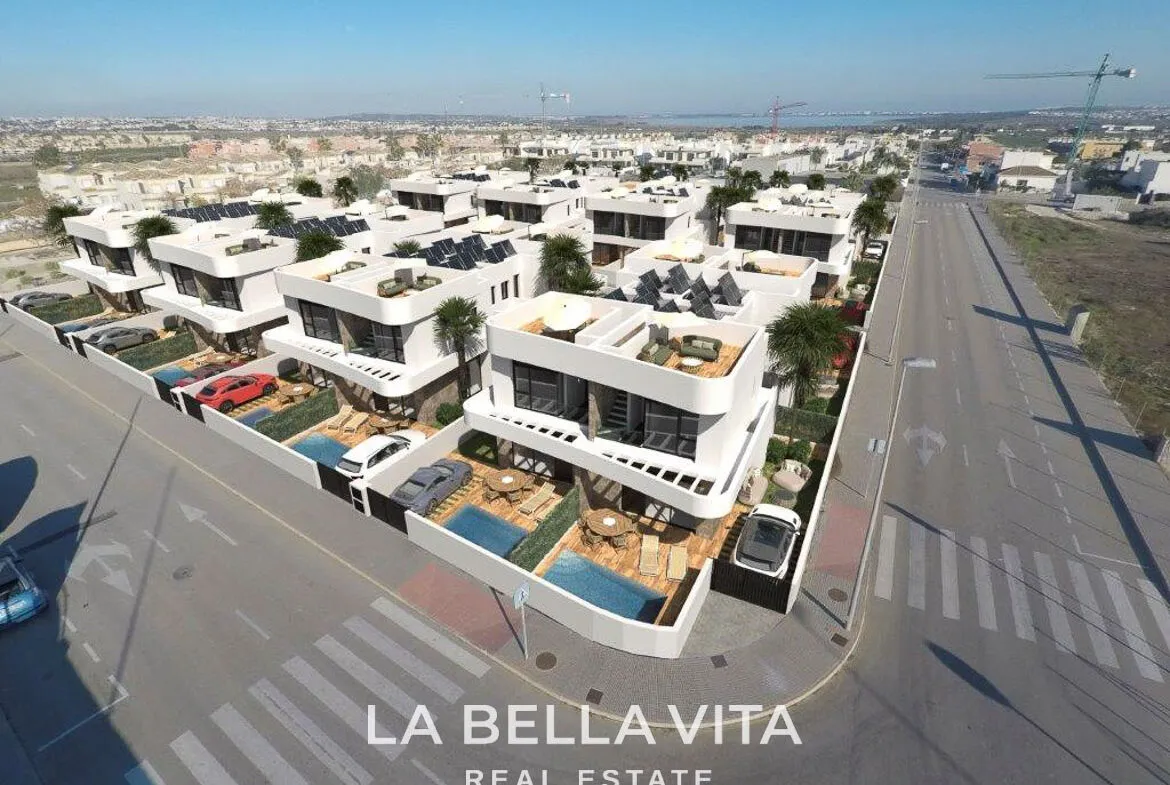 New build Properties with private pools and solariums for sale in Los Montesinos, La Herrada, Alicante, Spain