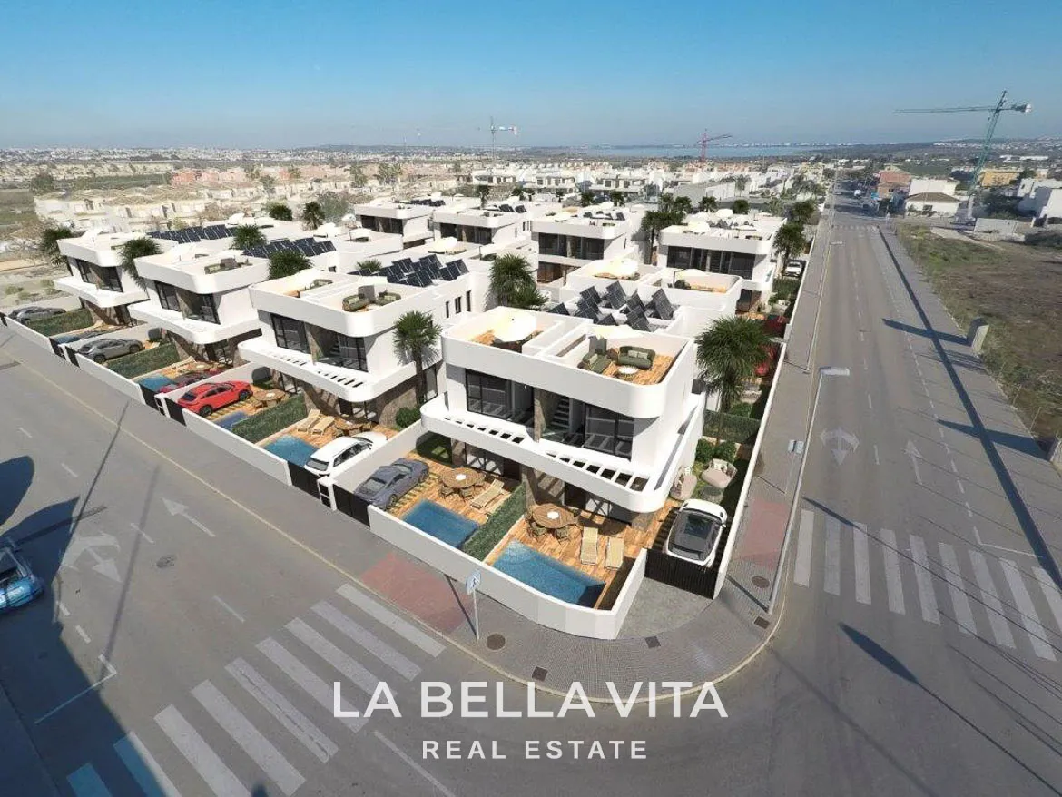 New build Properties with private pools and solariums for sale in Los Montesinos, La Herrada, Alicante, Spain