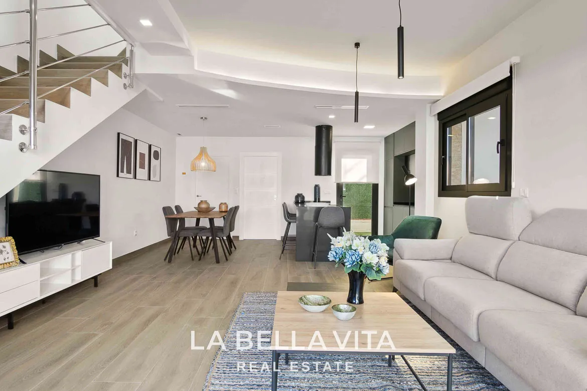 New build Properties with private pools and solariums for sale in Los Montesinos, La Herrada, Alicante, Spain
