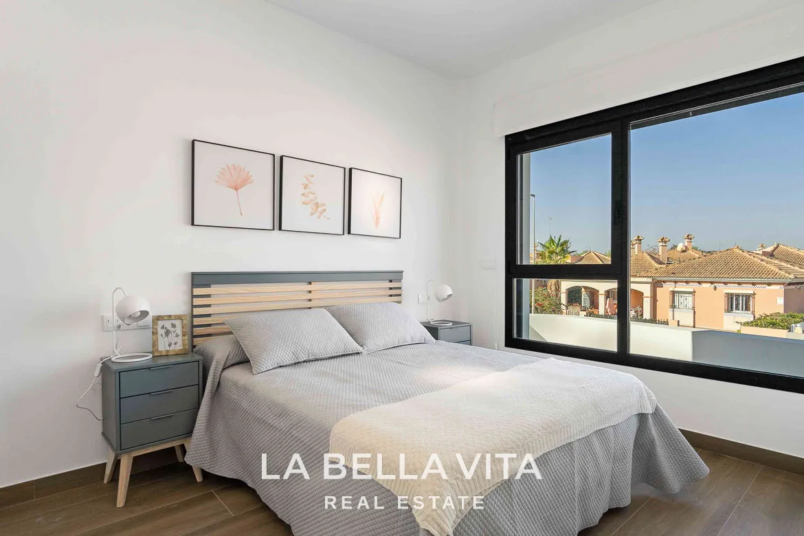 New build Properties with private pools and solariums for sale in Los Montesinos, La Herrada, Alicante, Spain