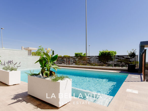 Private New Build Properties for sale in San Miguel de Salinas, Costa Blanca